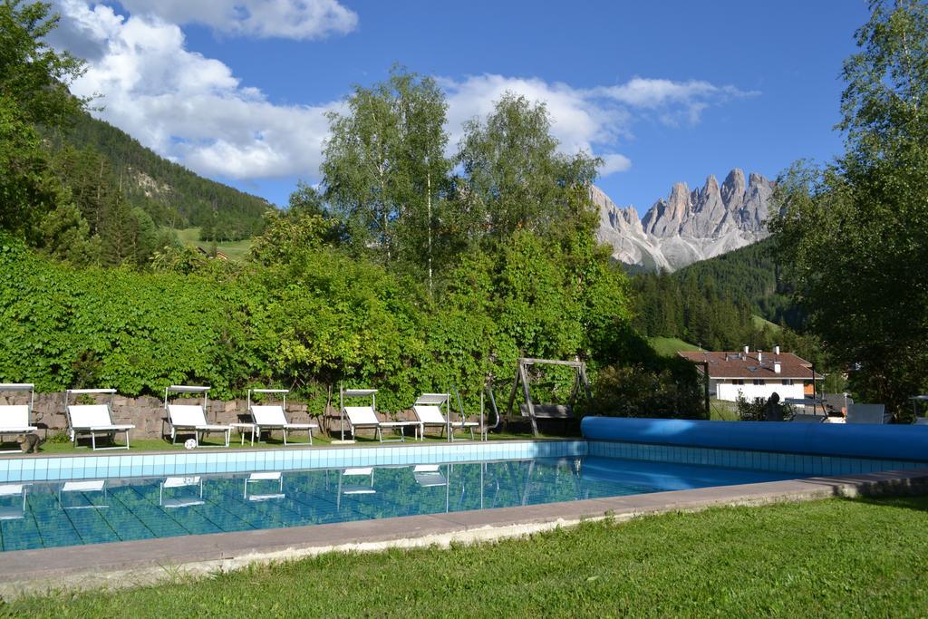 Hotel Tyrol Funes  Exterior photo