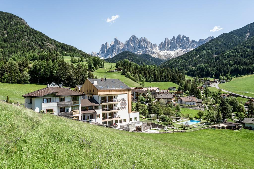 Hotel Tyrol Funes  Exterior photo